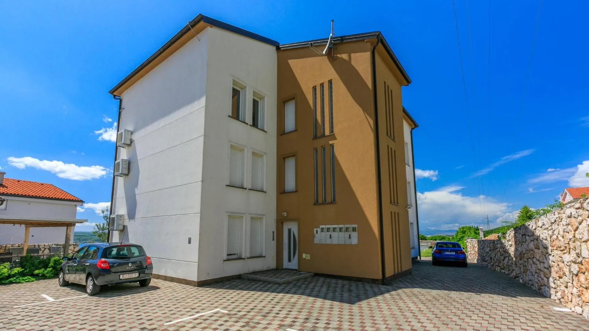 Klara Apartment Crikvenica 0*,